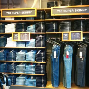 LEVI'S OUTLET STORE - 10 Photos - 1 Premium Outlets Dr, Tinton Falls, NJ -  Yelp