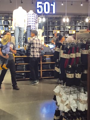 LEVI'S OUTLET STORE - 11 Photos & 36 Reviews - 1 Mills Cir, Ontario, CA -  Yelp