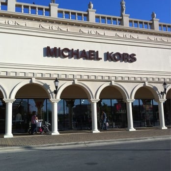 MICHAEL KORS OUTLET - 20 Reviews - 3939 S Interstate 35, San Marcos, TX -  Yelp