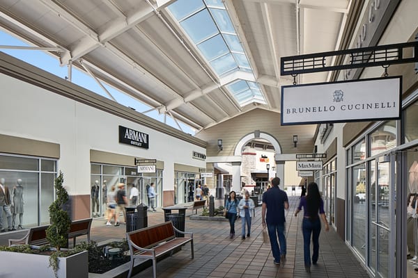 SAN FRANCISCO PREMIUM OUTLETS - 1023 Photos & 1299 Reviews - 2774 Livermore  Outlets Dr, Livermore, CA - Yelp