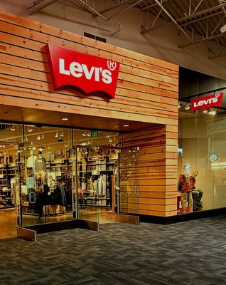 LEVI'S OUTLET STORE - 11 Photos & 36 Reviews - 1 Mills Cir, Ontario, CA -  Yelp