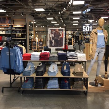LEVI'S OUTLET STORE - 11401 NW 12th St, Miami, FL - Yelp